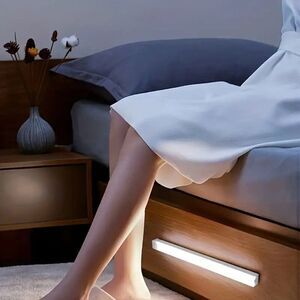1pc Wireless LED Under Cabinet Light with Motion Sensor USB Rechargeable 11.81in